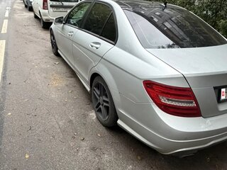 2011 Mercedes-Benz C-Класс 180 BlueEFFICIENCY III (W204) Рестайлинг, серебристый, 1300000 рублей, вид 4