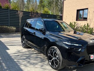 2024 BMW X7 M60i I (G07) Рестайлинг, чёрный, 20000000 рублей, вид 2