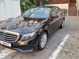 2019 Mercedes-Benz E-Класс 200 d V (W213, S213, C238), чёрный, 2100000 рублей, вид 1