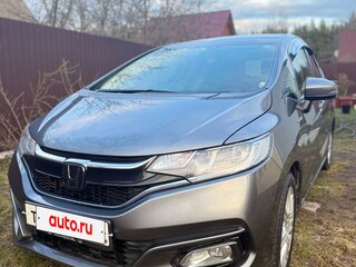 2019 Honda Fit III Рестайлинг, серый, 1250000 рублей, вид 1