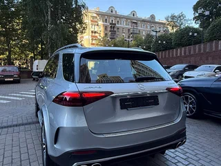 2025 Mercedes-Benz GLE AMG 53 AMG II (V167) Рестайлинг, серебристый, 15499000 рублей, вид 3