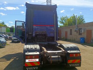 2013 Volvo FH, синий, 2950000 рублей, вид 4