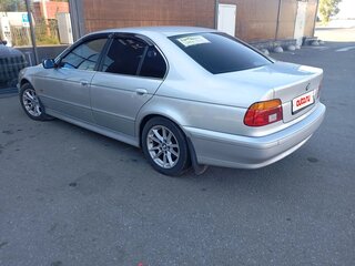 2003 BMW 5 серии 520i IV (E39) Рестайлинг, серебристый, 1450000 рублей, вид 5
