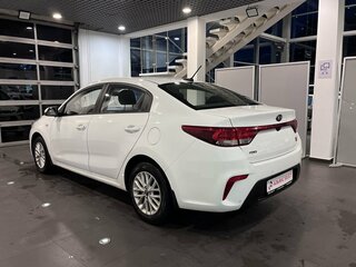 2018 Kia Rio IV, белый, 1380000 рублей, вид 5