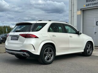 2021 Mercedes-Benz GLE 400 d II (V167), белый, 5140000 рублей, вид 4