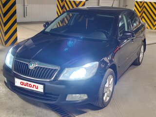 2011 Skoda Octavia II (A5) Рестайлинг, чёрный, 750000 рублей, вид 3