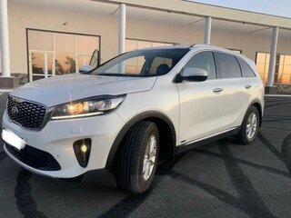 2018 Kia Sorento III Prime Рестайлинг, белый, 2275000 рублей, вид 1