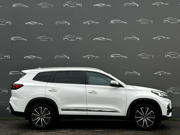 2022 Chery Tiggo 8 I Рестайлинг, белый - вид 14