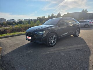 2022 Audi Q8 55 TFSI I (4M), чёрный, 9100000 рублей, вид 3
