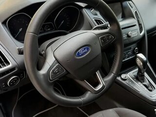 2017 Ford Focus III Рестайлинг, белый, 1040000 рублей, вид 4