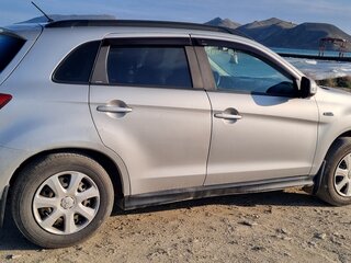 2014 Mitsubishi ASX I Рестайлинг, серебристый, 1400000 рублей, вид 4