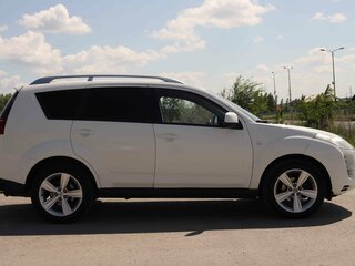 2008 Peugeot 4007, белый, 675631 рублей, вид 4