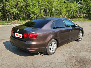 2014 Volkswagen Jetta VI, коричневый, 820000 рублей, вид 4