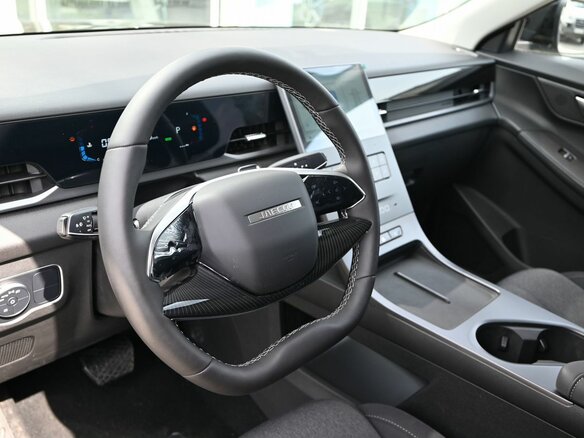 2026 Jaecoo J6, чёрный, 2330000 рублей - вид 17