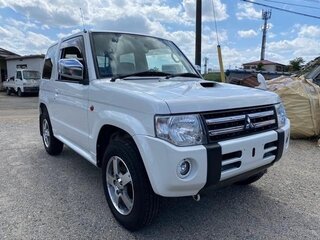 2012 Mitsubishi Pajero Mini II, белый, 550000 рублей, вид 3