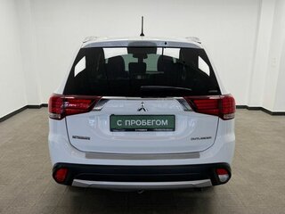 2015 Mitsubishi Outlander III Рестайлинг 2, белый, 2750000 рублей, вид 5