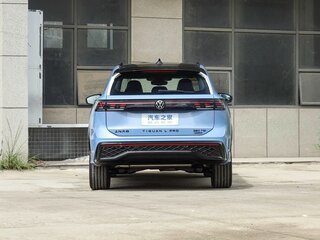 2026 Volkswagen Tiguan L Pro III (China Market), голубой, 4300000 рублей, вид 2