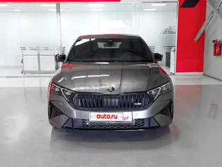 2025 Skoda Octavia RS IV Рестайлинг, серый, 5515794 рублей, вид 2