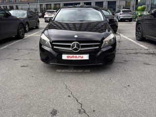 2013 Mercedes-Benz A-Класс 180 III (W176), чёрный, 1090000 рублей, вид 2