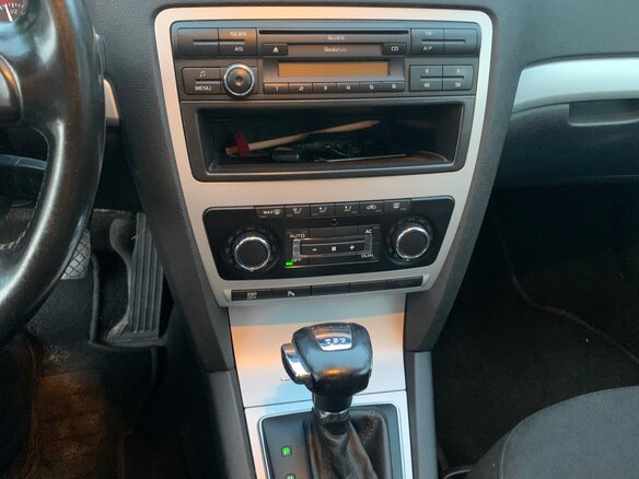 2009 Skoda Octavia II (A5) Рестайлинг, серый, 950000 рублей - вид 10