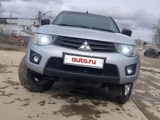 2014 Mitsubishi L200 Easy Select IV Рестайлинг, серебристый, 1750000 рублей, вид 4