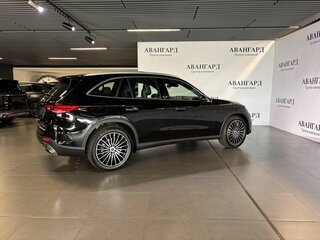 2025 Mercedes-Benz GLC 300 II (X254), чёрный, 11200000 рублей, вид 3