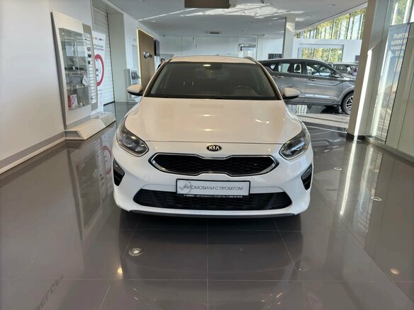 2019 Kia Ceed III, белый, 1599000 рублей - вид 4