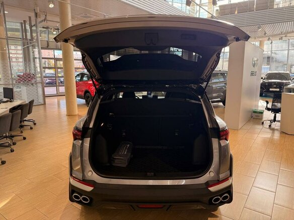 2026 Geely Coolray I Рестайлинг 2, серебристый, 2774990 рублей - вид 12