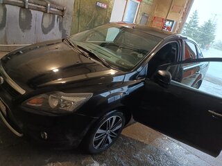 2010 Ford Focus II Рестайлинг, чёрный, 750000 рублей, вид 1