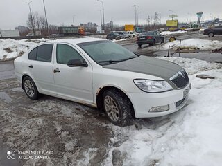 2012 Skoda Octavia II (A5) Рестайлинг, белый, 327000 рублей, вид 2