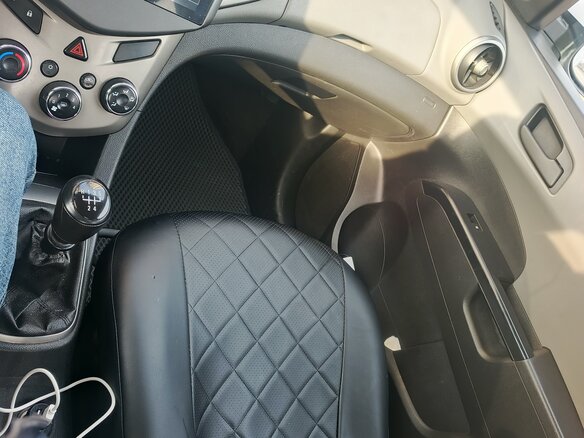 2012 Chevrolet Aveo II, белый, 599999 рублей - вид 7
