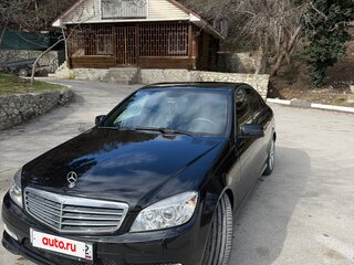 2011 Mercedes-Benz C-Класс 180 BlueEFFICIENCY III (W204), чёрный, 1100000 рублей, вид 1