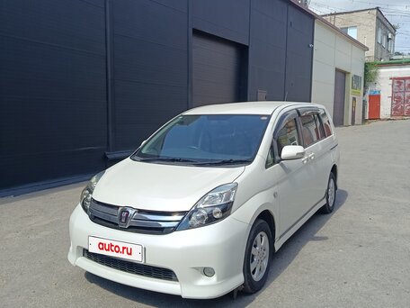 2013 Toyota ISis I Рестайлинг, белый, 1100000 рублей, вид 1