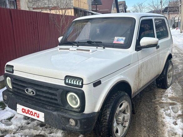 2009 Lada (ВАЗ) 2121 (4x4) I Рестайлинг, белый, 580000 рублей - вид 8