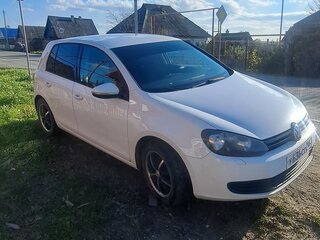 2012 Volkswagen Golf VI, белый, 900000 рублей, вид 2