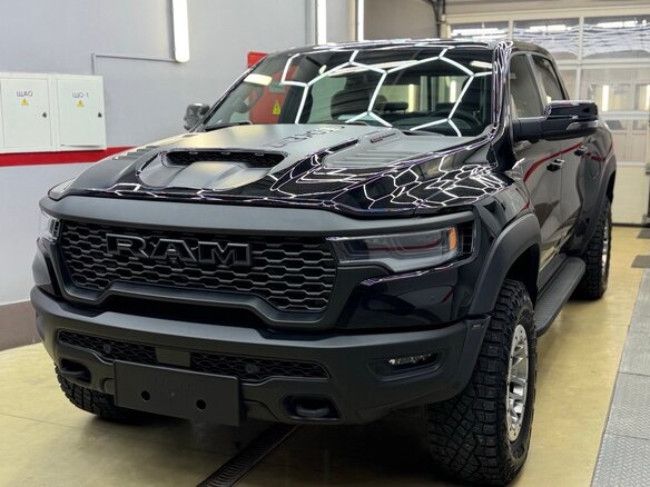 2025 Ram 1500 RHO V Рестайлинг, чёрный - вид 5