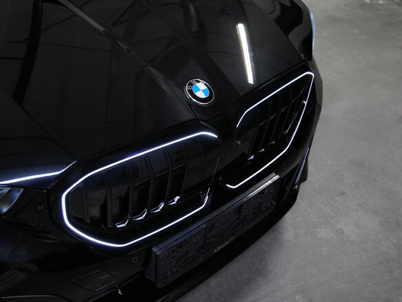 2025 BMW 5 серии 540d xDrive VIII (G60/G61/G68), чёрный, 13145000 рублей - вид 13