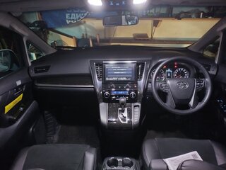 2016 Toyota Alphard III, белый, 3300000 рублей, вид 4