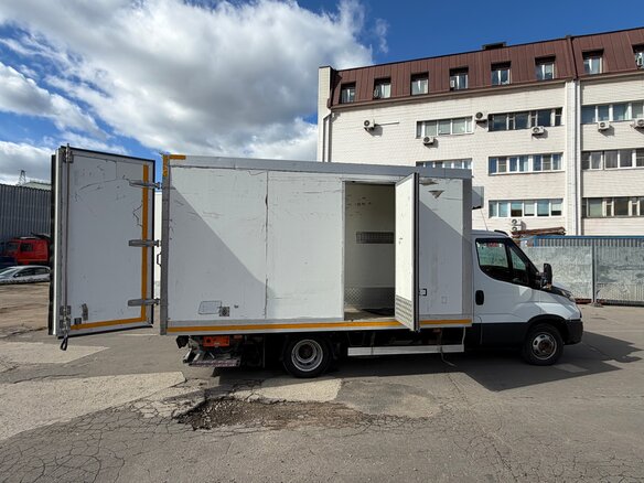 2017 Iveco Daily, белый, 1990000 рублей - вид 5