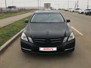 2011 Mercedes-Benz E-Класс 200 7G-Tronic IV (W212, S212, C207), чёрный, 1300000 рублей, вид 3