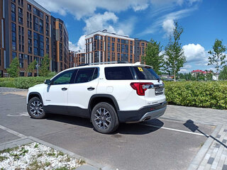 2022 GMC Acadia II Рестайлинг, белый, 2152922 рублей, вид 2