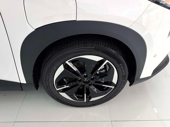 2026 Toyota bZ3X 58.3 kWh, белый, 2505000 рублей - вид 6