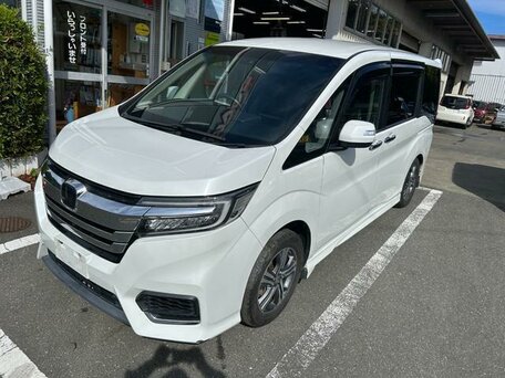 2021 Honda Stepwgn Spada V Рестайлинг, белый, 2030002 рублей, вид 4