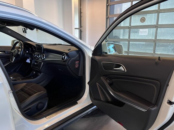2014 Mercedes-Benz GLA 250 I (X156), белый, 1798000 рублей - вид 26