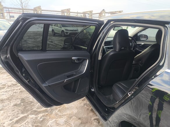 2013 Volvo V60 I, чёрный, 990000 рублей - вид 11