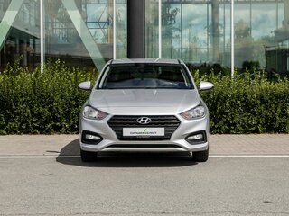 2017 Hyundai Solaris II, серебристый, 1130000 рублей, вид 3