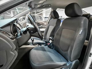 2011 Kia Cerato 6-speed II, серебристый, 859000 рублей, вид 5