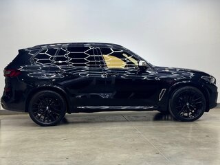 2020 BMW X5 M50d IV (G05/G18), чёрный, 4950000 рублей, вид 4