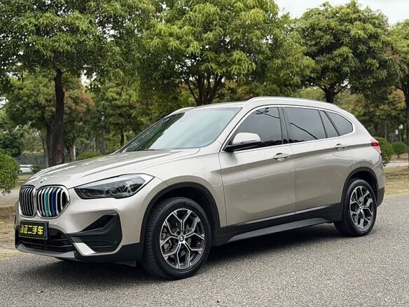 2022 BMW X1 Long 20Li sDrive II (F48) Рестайлинг, бежевый, 1830000 рублей