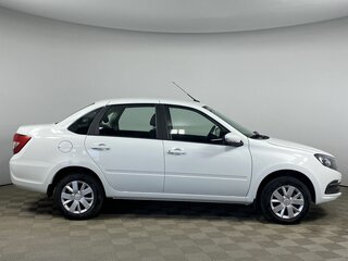 2026 Lada (ВАЗ) Granta I Рестайлинг, белый, 1105000 рублей, вид 4